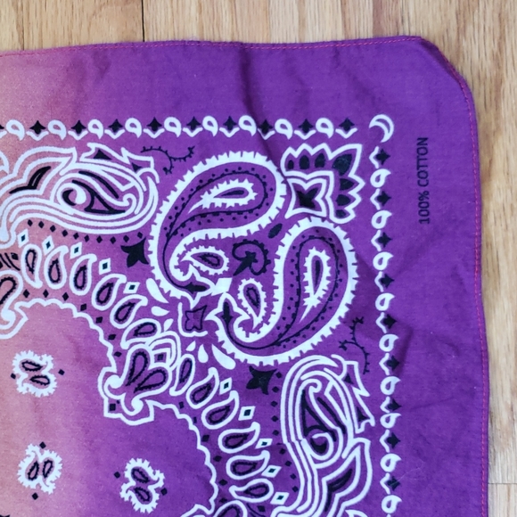 2 for $5 🚀Ombre sunset stripe cotton square scarf - Picture 3 of 4